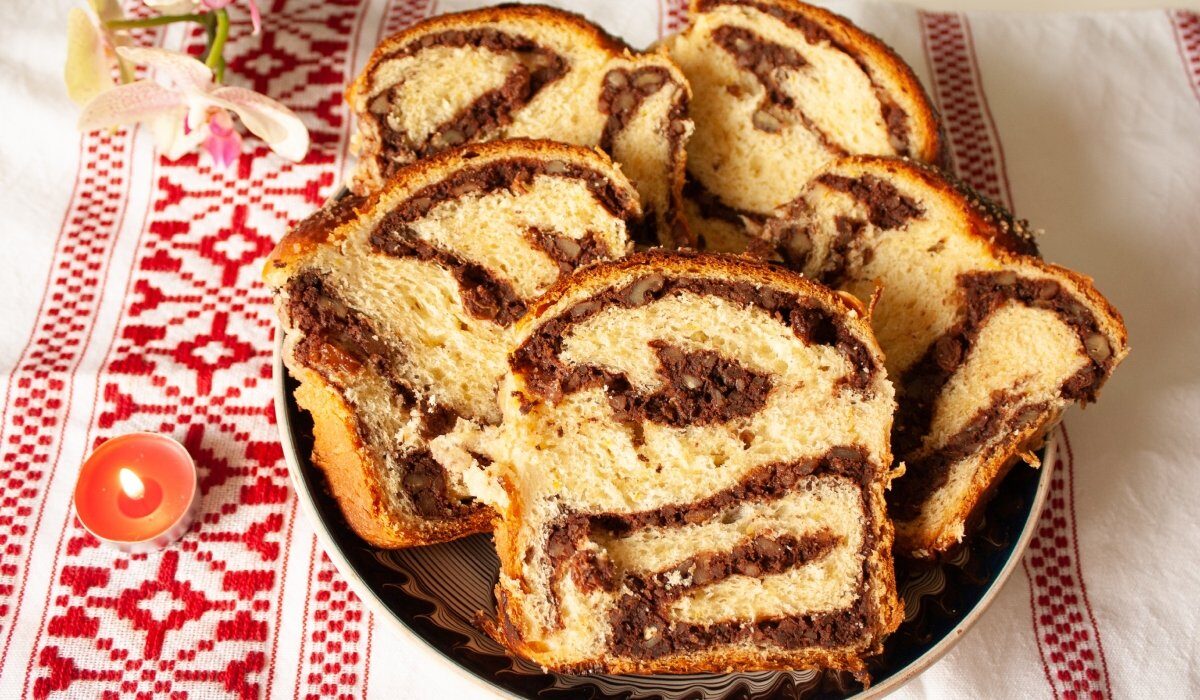 Budincă de cozonac: Rețeta bunicii, desertul salvator de Paște!