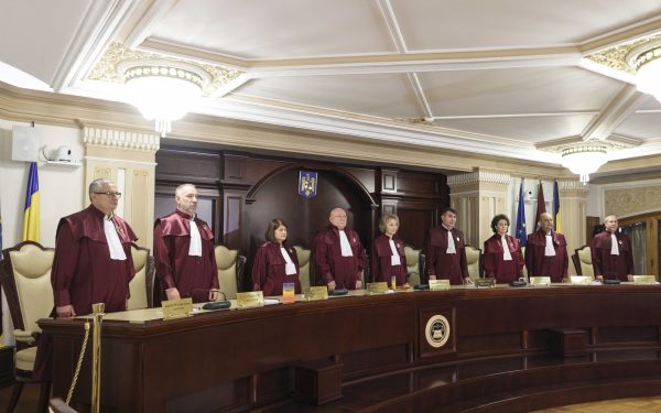 Tănăsescu (CCR): Nu există fractură, nici presiuni politice