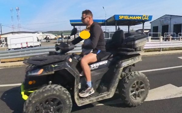 Poliția, scandal pe DN1, Oșorhei: Șofer de ATV cu copil în brațe, investigat