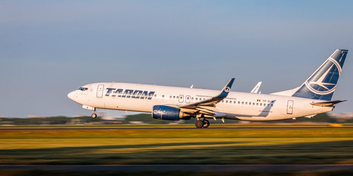 TAROM majorează biletele de avion cu 20%