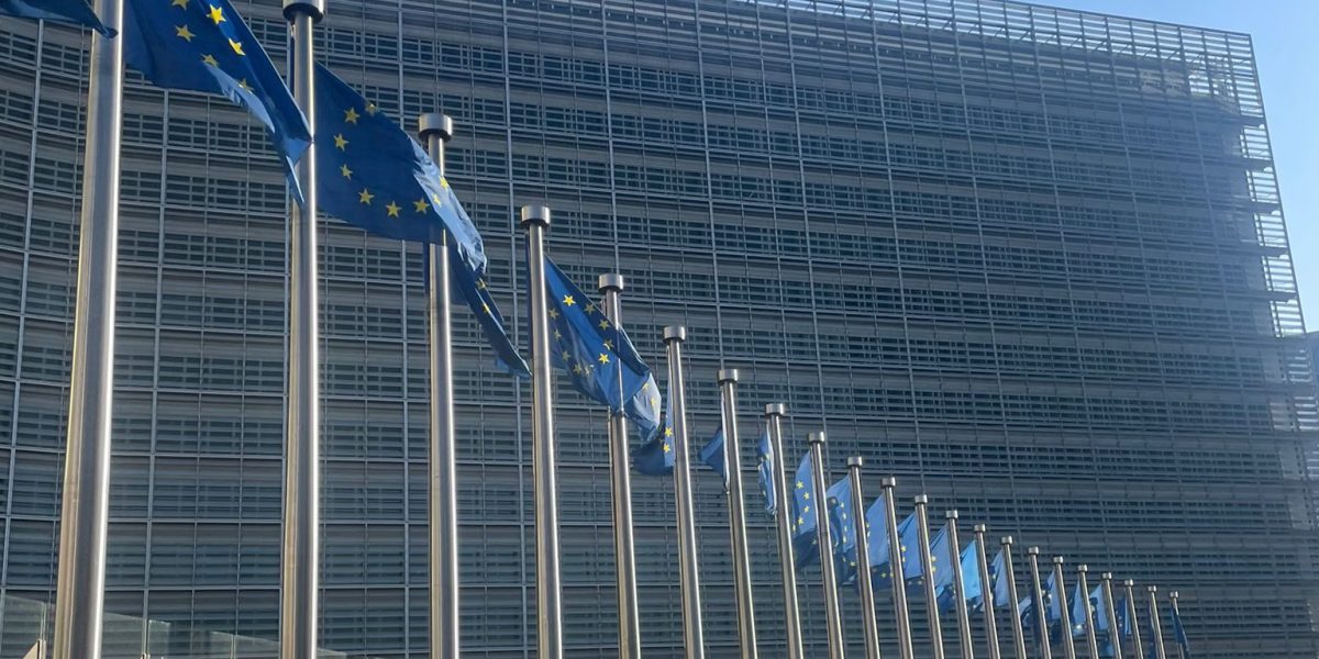 UE pompează 180 milioane € în cloud: Contract cu 4 furnizori europeni