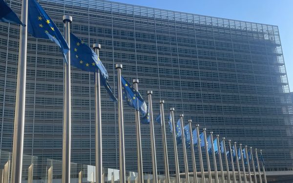 UE pompează 180 milioane € în cloud: Contract cu 4 furnizori europeni