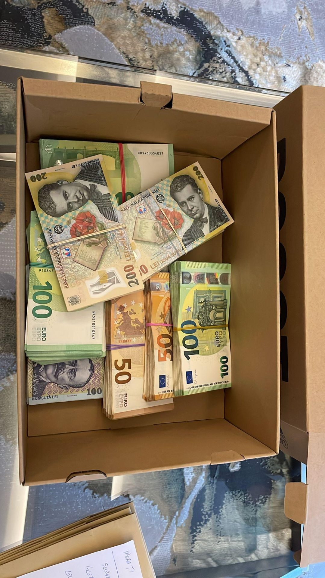 Ministrul Fondurilor Europene, Dragoș Pîslaru, a lansat duminică critici fără a nominaliza direct PSD, într-un mesaj publicat cu ocazia zilei de Floriile ortodoxe