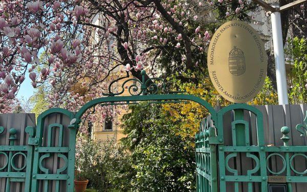 Dezvăluiri din București: Cum a fost trăită înfrângerea lui Orban la Ambasada Ungariei