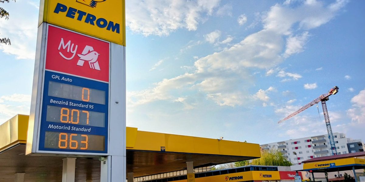 Prețuri la pompă, minime din timpul războiului din Iran: De ce nu e cazul să sărbătorim încă