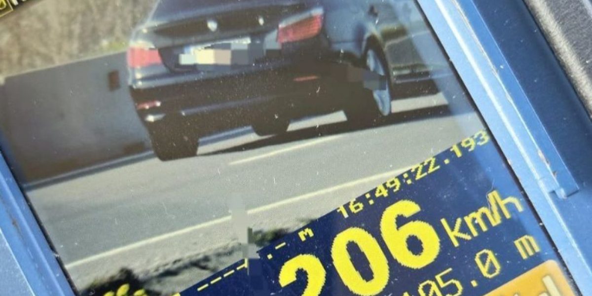Șoferul-rachetă: 206 km/h pe DN! Poliția: Șoselele, piste de decolare?