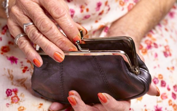 Câți pensionari are România? Suma pensiilor în martie 2026: cifrele oficiale