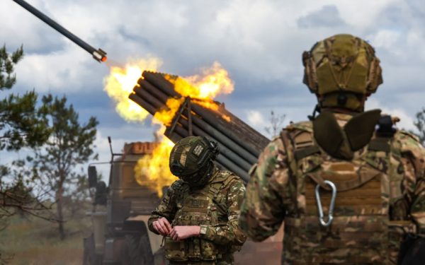 Armistițiul de Paște, sfidat în Ucraina: Kiev și Moscova se acuză reciproc de încălcări