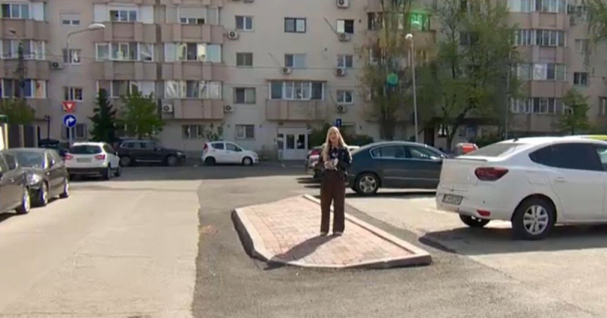 Insulă de pavele, mister în București: Primăria Sectorului 3, explicații