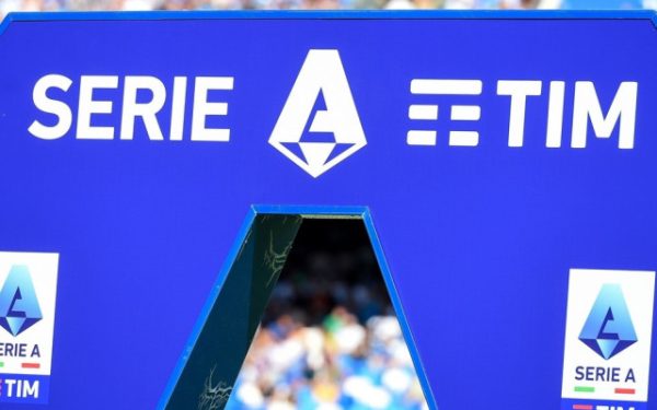 Juventus se impune greu în fața Bolognei, AC Milan câștigă la Verona