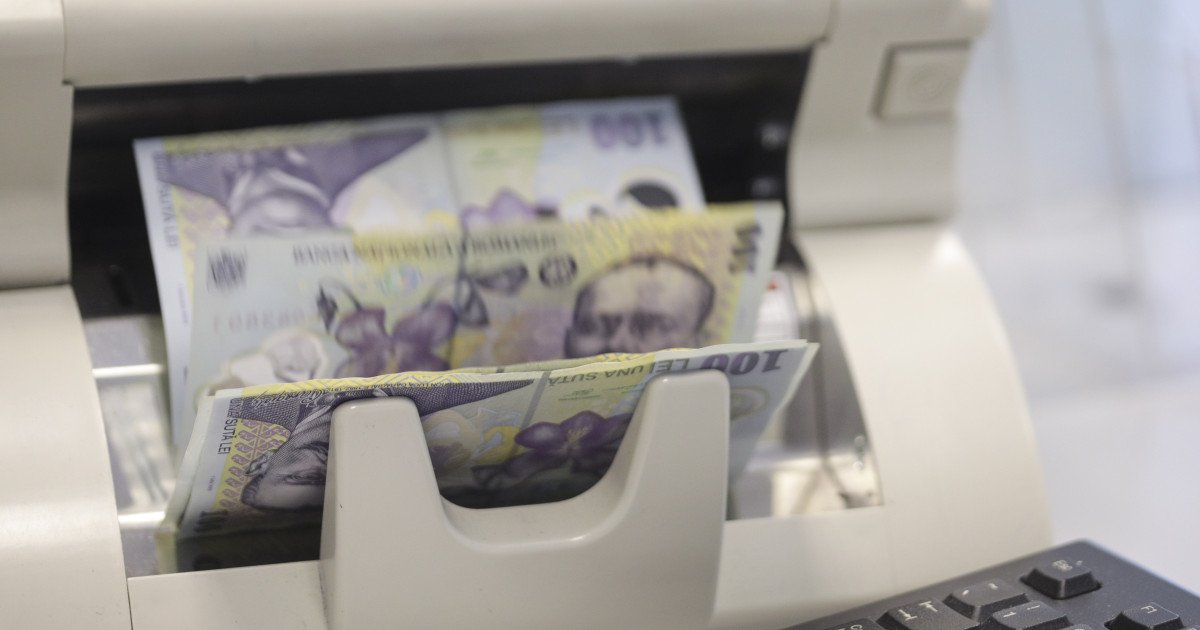 Ministerul Finanțelor a atras suplimentar milioane de lei de la bănci prin obligațiuni Ministerul Finanțelor a reușit să atragă marți suma de 56,4 milioane de lei de la bănci, pe lângă împrumuturile de 375,5 milioane de lei obținute luni