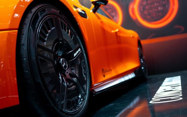 Mercedes AMG GT, fără plată la benzinărie: România, țară de jafuri saptămânale