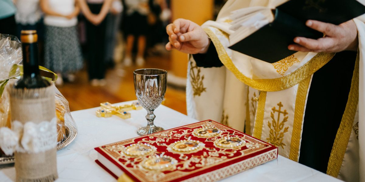 Când pică Înălțarea în România, 2026: Trei sărbători majore, o singură zi!