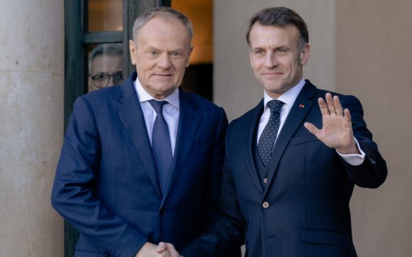 Macron și Tusk, pact pentru o Europă militară puternică Summit crucial la Gdansk