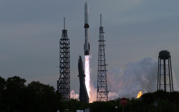 Blue Origin lansează prima rachetă cu motor reutilizabil