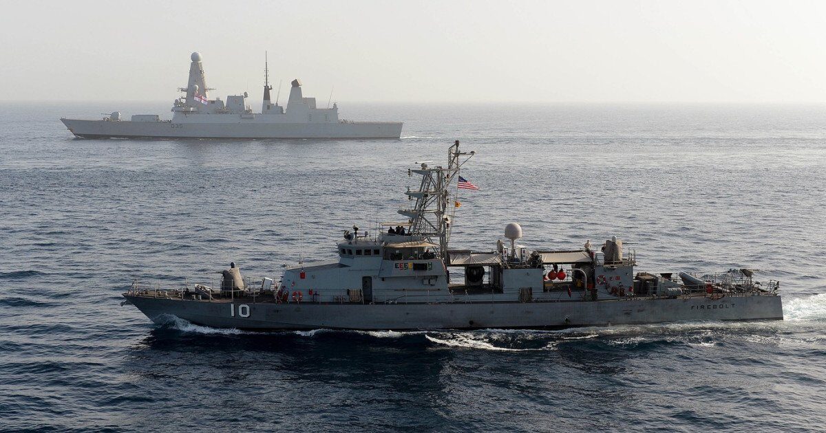 Marea Britanie cheamă Franța: Rusia, pericole pe mare