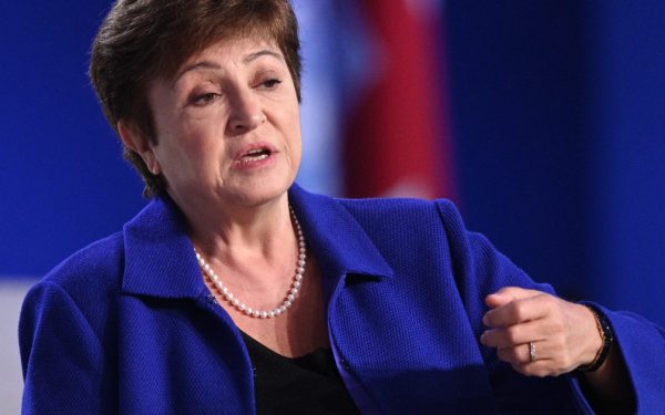 Georgieva (FMI): Crizele suprapuse inflamează prețul energiei. Petrolul, scump pân’ în 2027