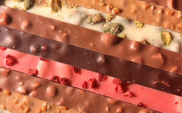 Ciocolata, deliciu sau pericol? Experții avertizează asupra efectelor