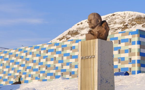 SVALBARD: Poarta secretă a lui Putin spre Arctica? Dezvăluiri incendiare