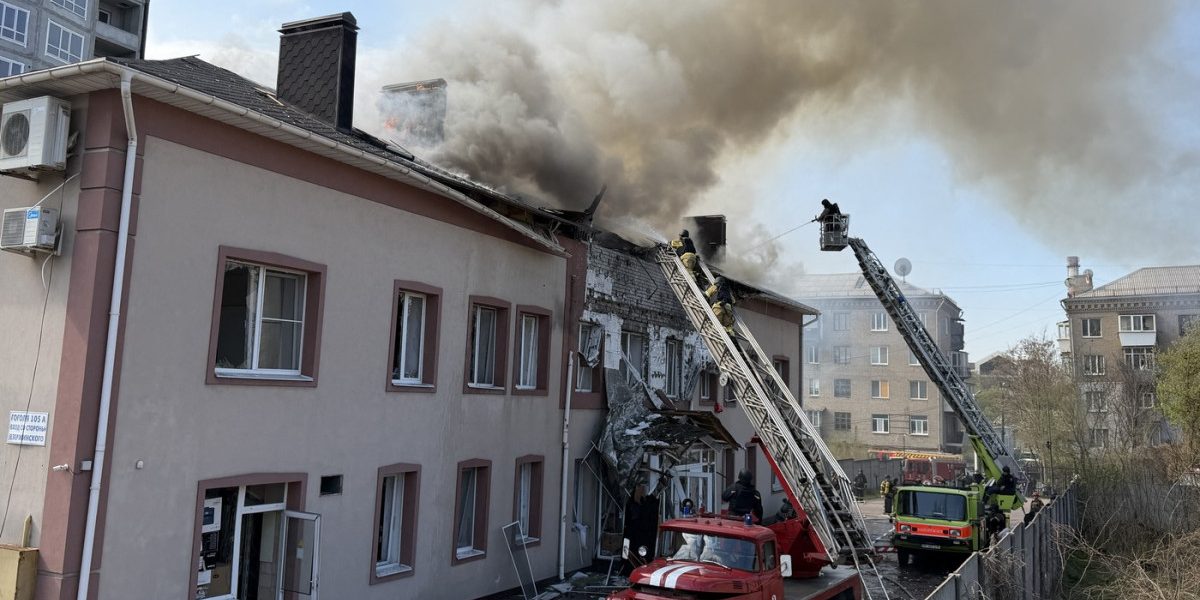 Rusia, acuzații grave de încălcare a armistițiului de Paște în Ucraina: Putin, ironizat