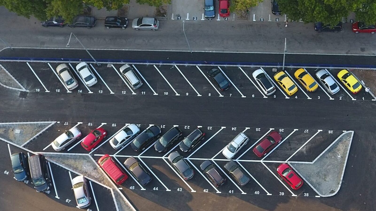 Abonament de 500 de lei pentru parcările Sectorului 4 din București?