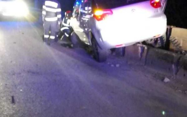 Accident grav în Bistrița-Năsăud: Trei bărbați, transportați de urgență la spital