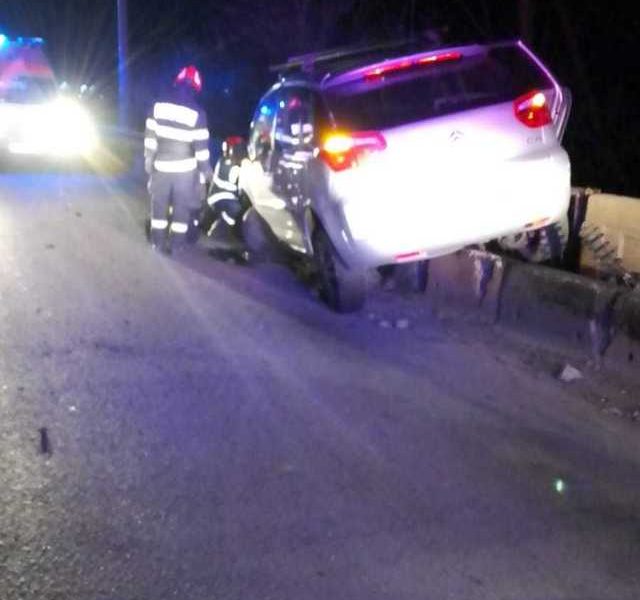 Accident grav în Bistrița-Năsăud: Trei bărbați, transportați de urgență la spital