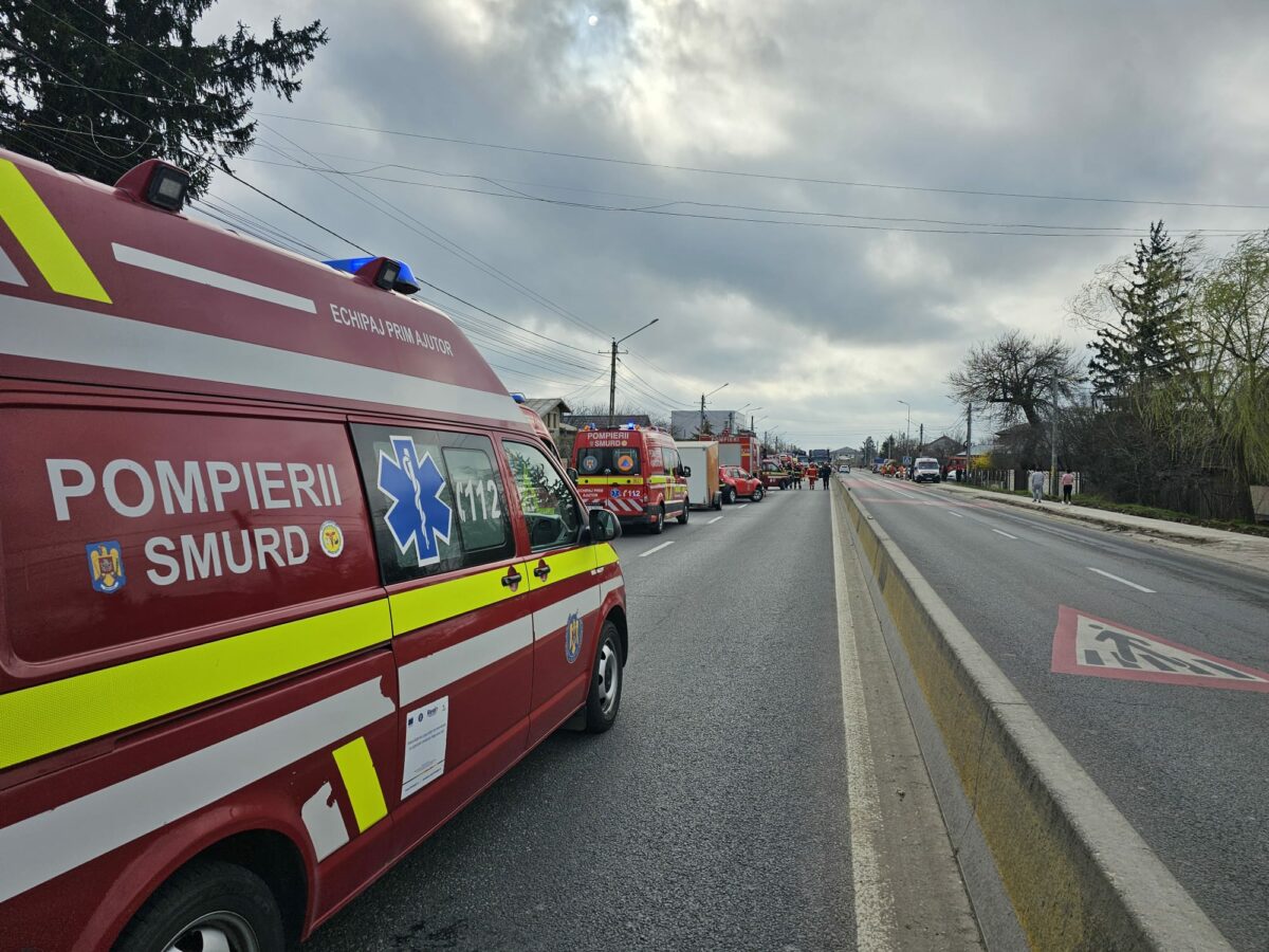 Trafic blocat pe o bretea de acces la A0, în județul Ilfov, după ce un tir a acroșat glisiera și a suferit avarii