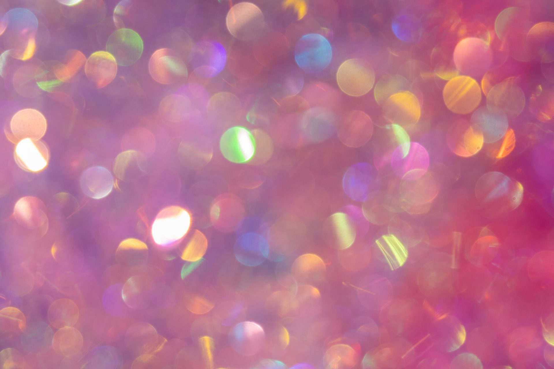 Ruschmann, inventatorul sclipiciului, a dat lovitura dintr-un accident