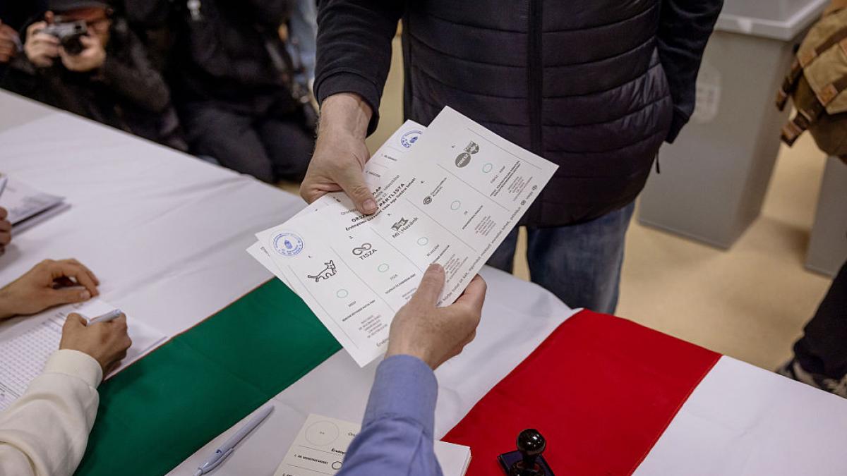 Acuzații grave la votul din Ungaria: 80 de euro pentru votul lui Viktor Orban
