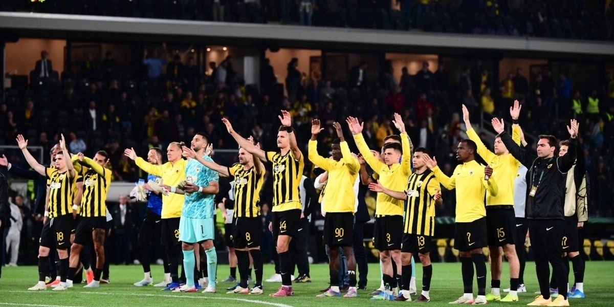 Reacții FURIOASE pe stadion după ratarea lui Răzvan Marin în Conference League