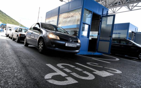 Intrare-Ieșire: UE colectează date biometrice de la extracomunitari