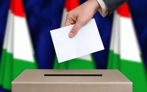 Maghiari la vot: Aproape 80% din electorat a ieșit la urne duminică