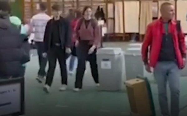 Alertă cu bombă la secții de votare din Ungaria