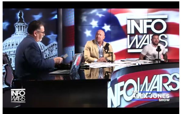 The Onion, atac la Alex Jones: Transformă Infowars în site de parodie