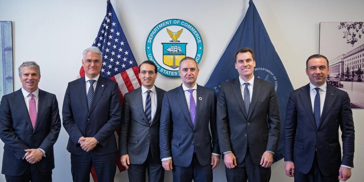 Nazare: România, ușile larg deschise la Washington pentru investiții majore