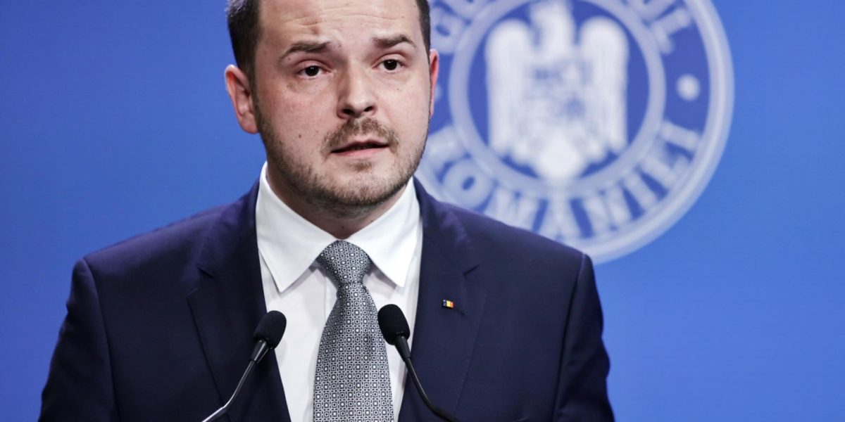 Rogobete, reacție dură la acuzațiile lui Voiculescu despre datoria Pfizer