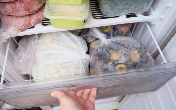 Alimente proaspete: Cât rezistă și trucul care le salvează calitatea