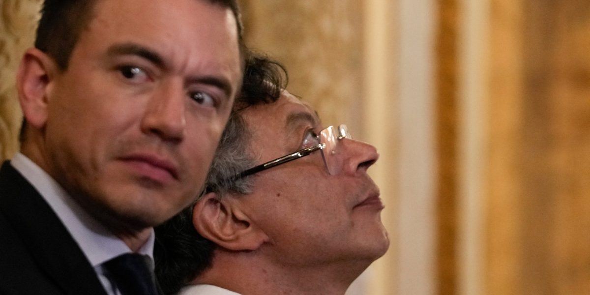 Ecuador: Război economic cu Columbia! Taxe vamale de 100%