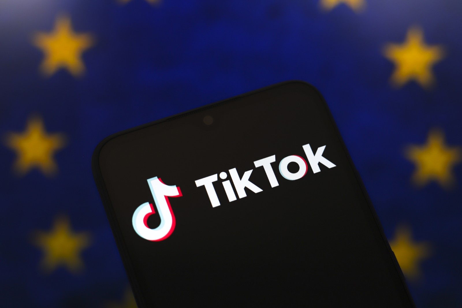 TikTok investește încă 1 miliard de euro în Finlanda, extinzând infrastructura europeană TikTok continuă să își consolideze prezența în Europa, anunțând o investiție suplimentară de 1 miliard de euro într-un centru de date în Lahti, Finlanda