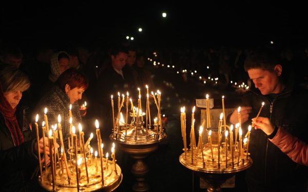 Preotul spune: Vinul NU e pomană! De ce sfidează tradiția?