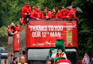 Arsenal, liderul din Premier League, a fost eliminată surprinzător din FA Cup, fiind învinsă cu 2-1 de Southampton, o formație din liga a doua engleză