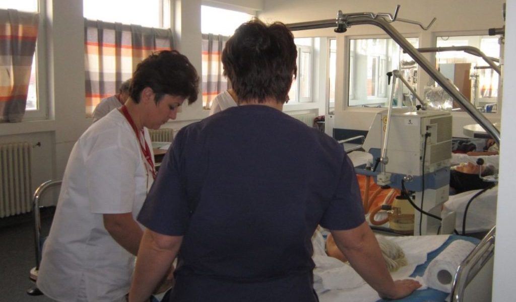 OAMGMAMR, partener în INTENSIV+: Îngrijirea pacientului critic, prioritate