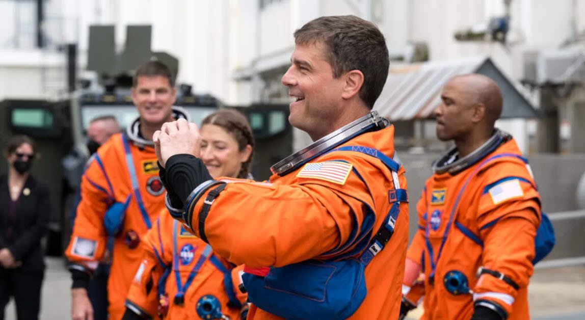 Dieta astronauților s-a transformat în 50 de ani: Bacon și preparate fine dining în meniu pentru Artemis 2