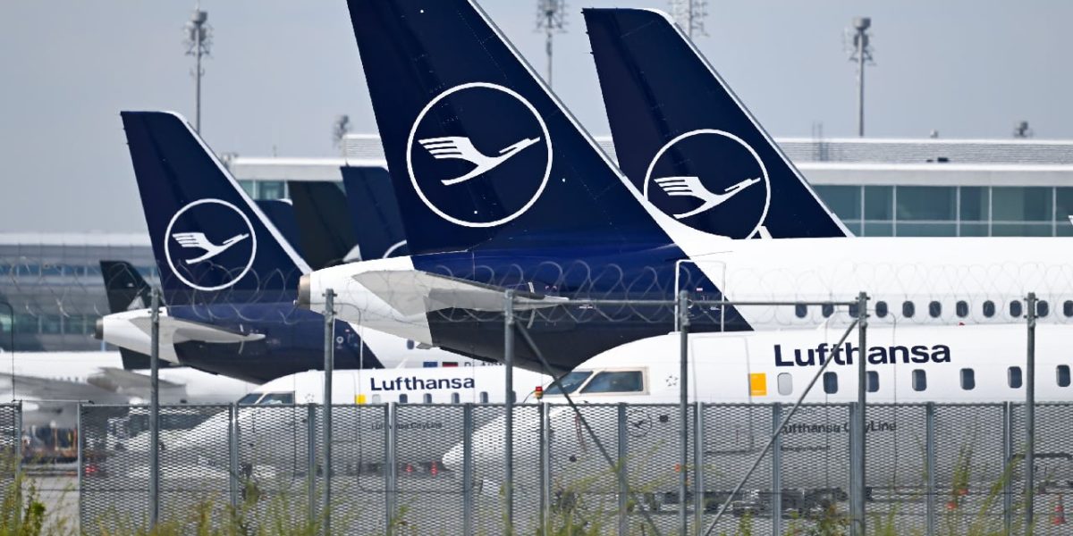 Lufthansa anulează 20.000 de zboruri: Sibiu, lovit de criza combustibilului