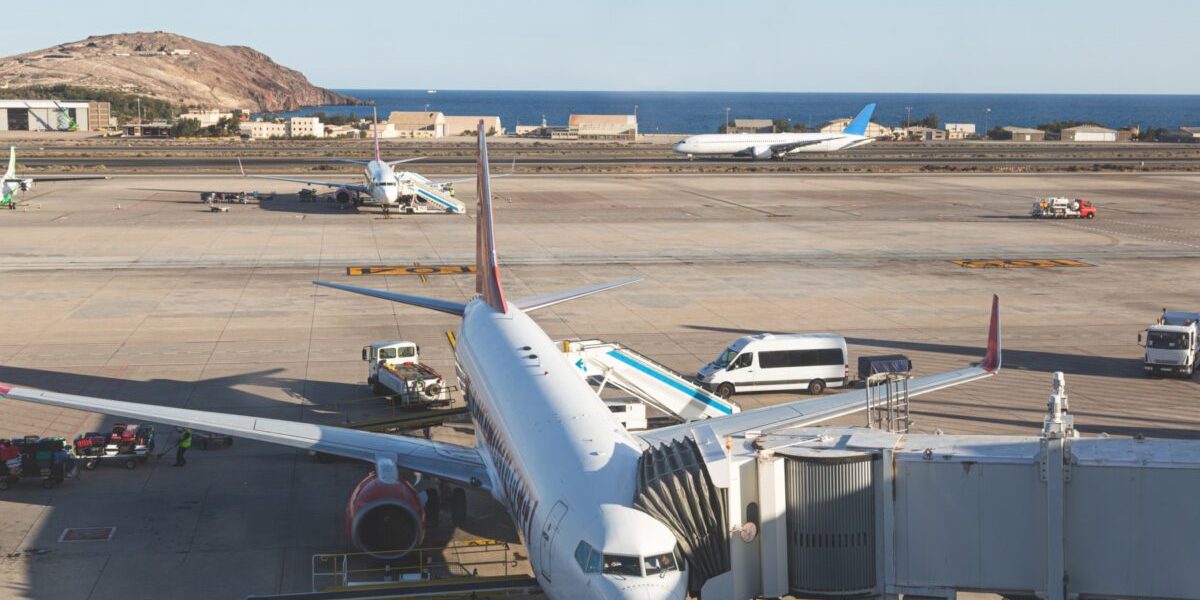 UE vrea să scape de kerosenul din Orientul Mijlociu: Trump, soluția?