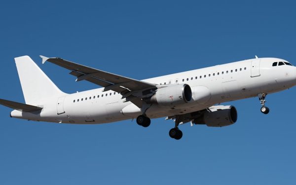 S-a accidentat grav în avionul British Airways: Cere peste 50.000€ despăgubiri