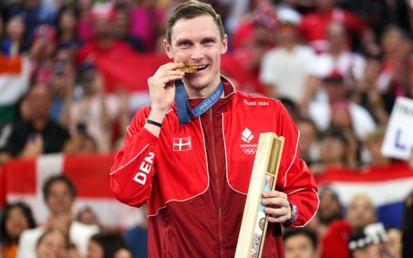 Axelsen, dublu campion olimpic, se retrage la 32 de ani