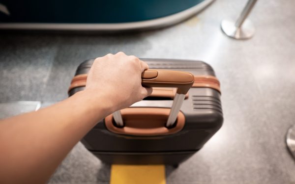 Metoda JAPONEZĂ: Cum să faci un bagaj de mână inteligent și eficient