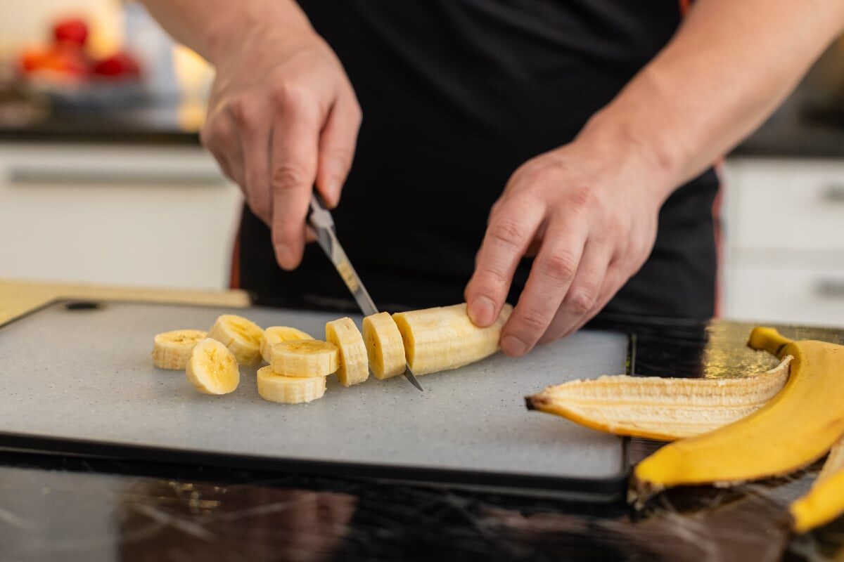 Banană la micul dejun? Află de ce „fructul sănătos” îți poate da energie ZERO